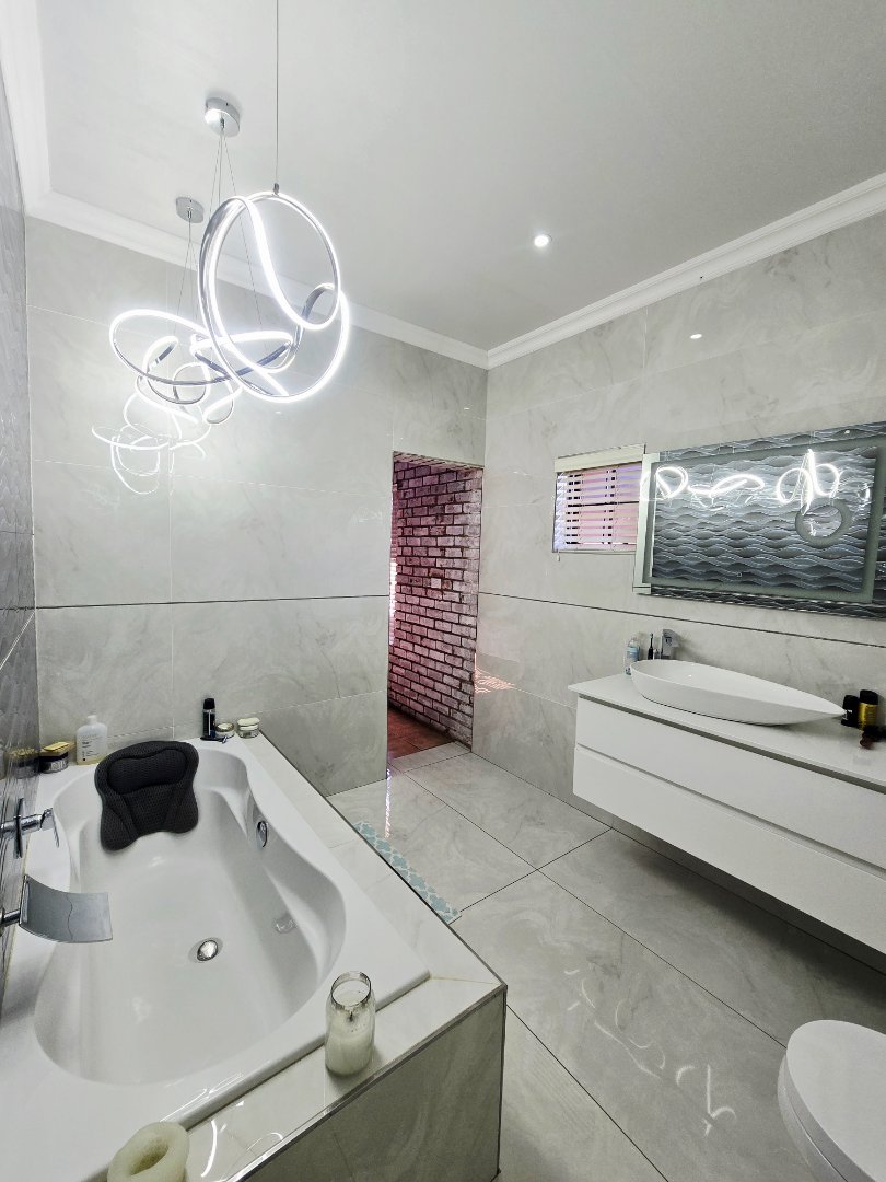 2 Bedroom Property for Sale in Orkney North West